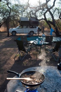Camping with breakfast, morning, camping, roof tent, cooking, food, outdoor, safari, holiday,