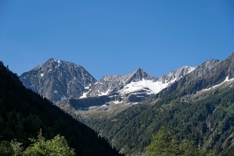 Rocky mountain peaks Grosser Greiner and Kleiner Greiner with snow, Zillertal Alps, Tyrol, Austria,