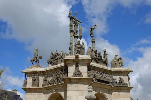 Calvary Calvaire, enclosed parish of Enclos Paroissial de Pleyben from the 15th to 17th century,