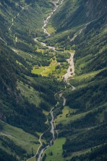View of a mountain valley, Zemmgrund with Zemmbach stream, Zillertal Alps, Tyrol, Austria, Europe