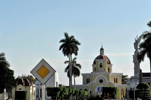Graves, gravesites, Cementerio de Cristobal Colon, Christopher Columbus Cemetery, 56 ha cemetery,