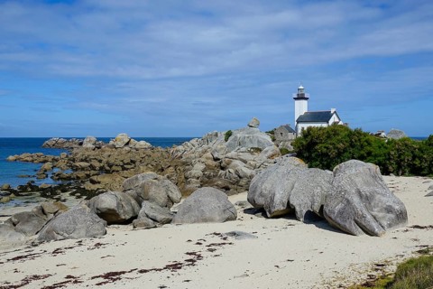 Lighthouse and beach at the Pointe de Pontusval, Plouneour-Brignogan-Plage, department Finistere