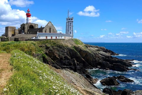 Semaphore, ruins of the Saint-Mathieu abbey and lighthouse on the Pointe Saint-Mathieu,