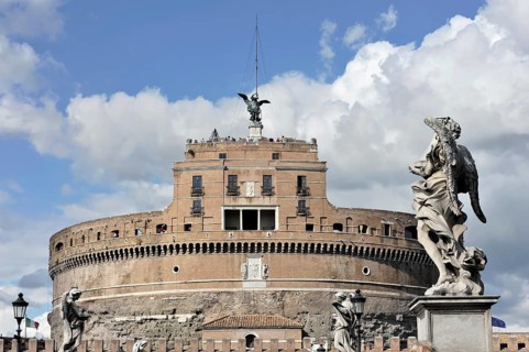 Angel Sculptures at Castel Sant'Angelo and the Aelius Bridge over the Tiber, UNESCO World Heritage