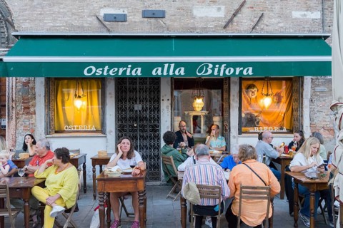 Restaurant on Campo Santa Margherita, Dorsoduro district, Venice, Veneto, Italy, Europe