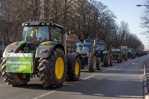 Around 600 farmers drove to the festival hall in Frankfurt am Main on 11 January 2024 as part of