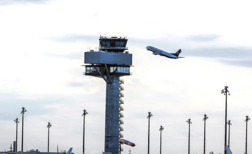 A Boeing 737-800 of the airline Ryanair takes off at BER Berlin Brandenburg Airport Willy Brandt,
