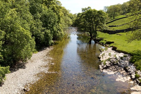River Wharfe valley, Wharfedale, Kettlewell, Yorkshire Dales national park, England, UK