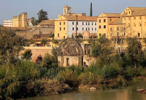Historic Albolafia Moorish water-wheel on river Rio Guadalquivir, Cordoba, Spain, Europe