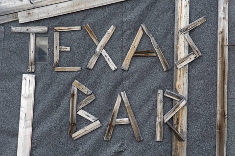 Texas Bar, old fur trapper cabin at Worsleyhamna, Liefdefjorden, Liefdefjord, Svalbard,