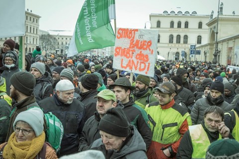 Demonstrators at the central rally, farmers' protest, Odeonsplatz, Munich, Upper Bavaria, Bavaria,