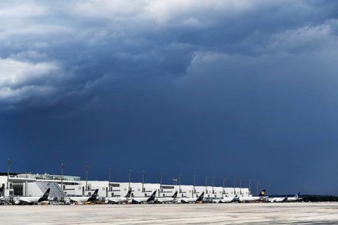 Overview Lufthansa Airlines, Star Alliance, Air Dolomiti, United Airlines aircraft at check-in