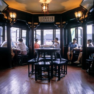 Yu Yuan teahouse in Yu Garden built in 1559 by Pan YÇ”nduan, Shanghai, China, Asia