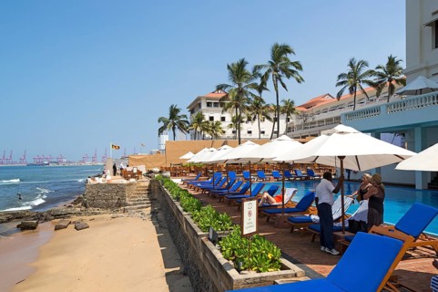 Beach and swimming pool, Galle Face hotel, Colombo, Sri Lanka, Asia