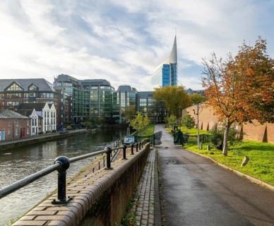 The Blade, Abbey Mill House, high rise office building 2009, River Kennet, Reading, Berkshire,