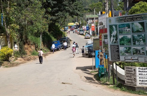 Streets in Ella, Badulla District, Uva Province, Sri Lanka, Asia