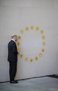 Federal Chancellor Olaf Scholz (SPD) pictured at the traditional reception for carol singers at the