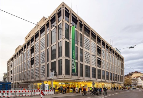 Galeria Kaufhof Stuttgart Eberhardstrasse. Clearance sale before closing, exterior view, Stuttgart,