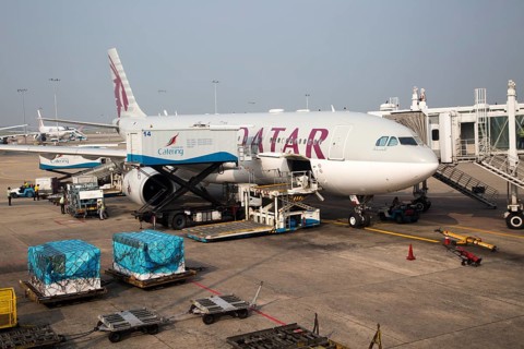 Qatar Airways plane, Bandaranayake International Airport, Colombo, Sri Lanka, Asia