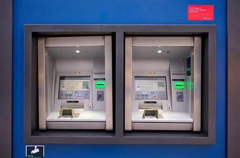 ATM of BW-Bank Baden-Wuerttembergische Bank, Stuttgart, Baden-Wuerttemberg, Germany, Europe