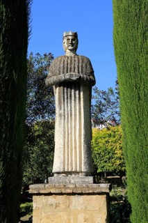 Royal statue in the gardens of the Alcazar de los Reyes Cristianos, Alcazar, Cordoba, Spain, Europe
