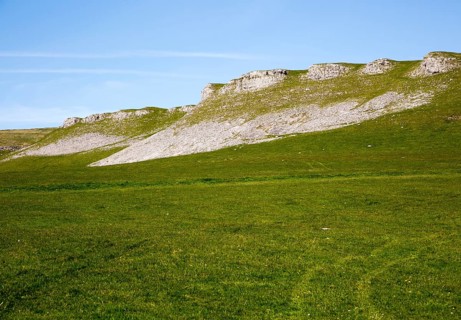 Great Hill Scar, scar and scree slope, carboniferous limestone, Yorkshire Dales national park,