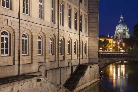 The state parliament in the former Leineschloss castle and the New City Hall, Neues Rathaus at
