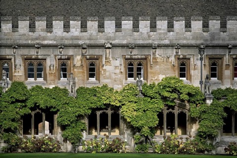 Cloisters of the Great Quad of the Magdalen College of the Oxford University, Oxfordshire, England,