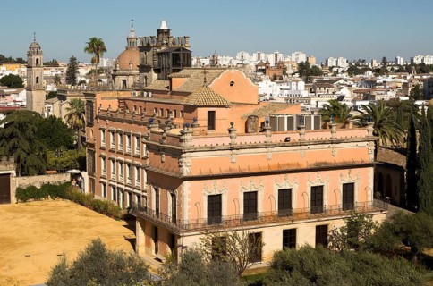 Historic palace building, Palacio de Villavicencio and gardens in the Alcazar, Jerez de la