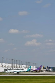Overview Air Dolomiti, Thai Airways, Etihad Airways, Singapore Airlines, Lufthansa, United Airlines