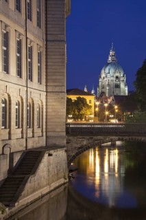 The state parliament in the former Leineschloss castle and the New City Hall, Neues Rathaus at