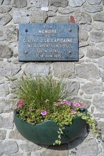 Commemorative plaque for general Jacques Lecapitaine, killed during the 1815 Battle of Ligny,