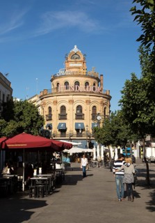 El Gallo Azul rotunda cafe building in central built in 1929 advertising Fundador brandy, Jerez de
