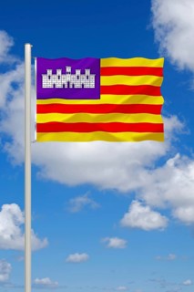 The flag of the Balearic Islands, Studio