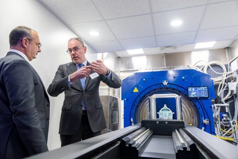 Prototype for high-contrast live imaging in proton therapy inaugurated, Dresden, Saxony, Germany,