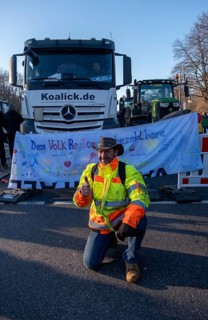 Germany, Berlin, 08.01.2024, Protest by farmers in front of the Brandenburg Gate, nationwide