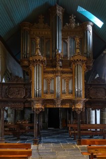 17th century oak organ by organ builder Thomas Dallam, Enclos Paroissial parish of Guimiliau,