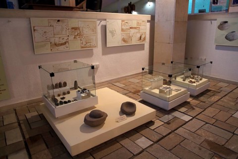 Exhibition of prehistoric Thracian pottery finds in Kazanlak museum, Bulgaria, eastern Europe,