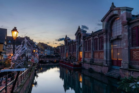 Market hall with Quai de Poissonnerie, Little Venice, Petite Venise, Christmas decorations,