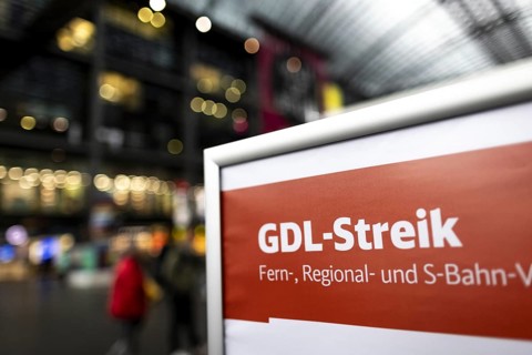 A sign at Berlin Central Station refers to the GDL railway strike. Today is the second day of the