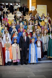 Federal Chancellor Olaf Scholz (SPD) pictured at the traditional reception for carol singers at the