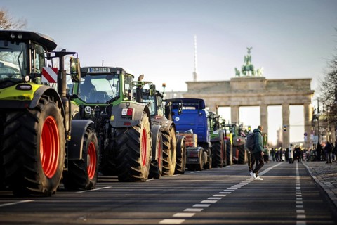 Farmers protest nationwide against the German government's agricultural policy Berlin, 08.01.2024