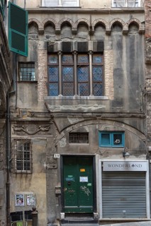 Historic, ruinous residential building, Genoa, Italy, Europe