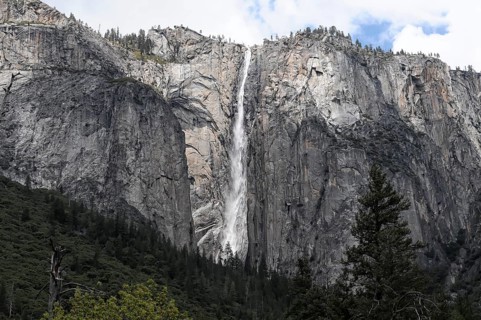 The Lower Yosemite Falls in Yosemite National Park, California, USA, North America
