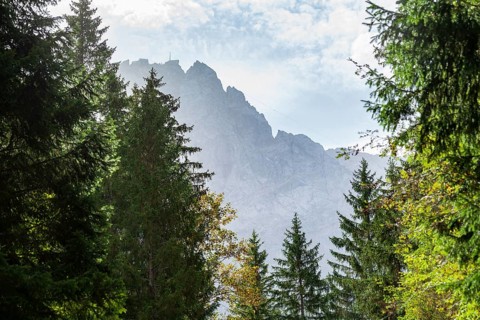 Zugspitze massif and Zugspitze, Wetterstein mountains, Grainau, Werdenfelser Land, Upper Bavaria,