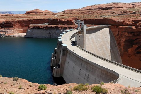 Glen Canyon Dam on Lake Powell, Colorado River, USA, North America