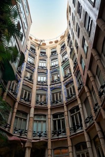 Museum, cultural centre, Casa Mila, Casa Mila, facade in the inner courtyard, view upwards,