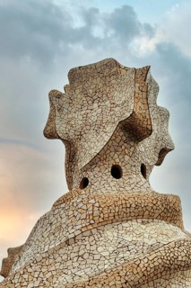 Artfully designed chimney, mosaic, roof terrace, museum, cultural centre, Casa Mila, Casa Milà,