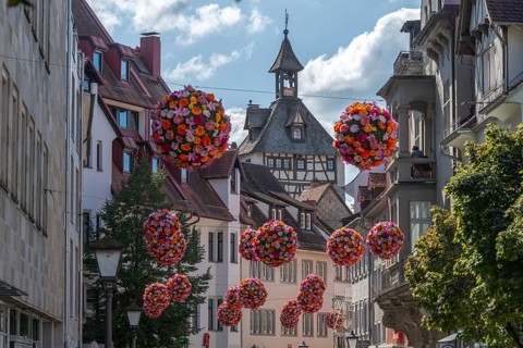Constance on Lake Constance, Hussenstraße, Schnetztor, StadttorAltstadt, pedestrian zone, hanging