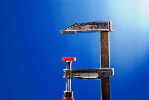 Screw clamp closeup